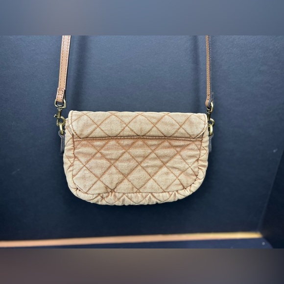 Patricia Nash Bonny Crossbody - Quilted
Stonewashed Denim - Picture 3 of 12